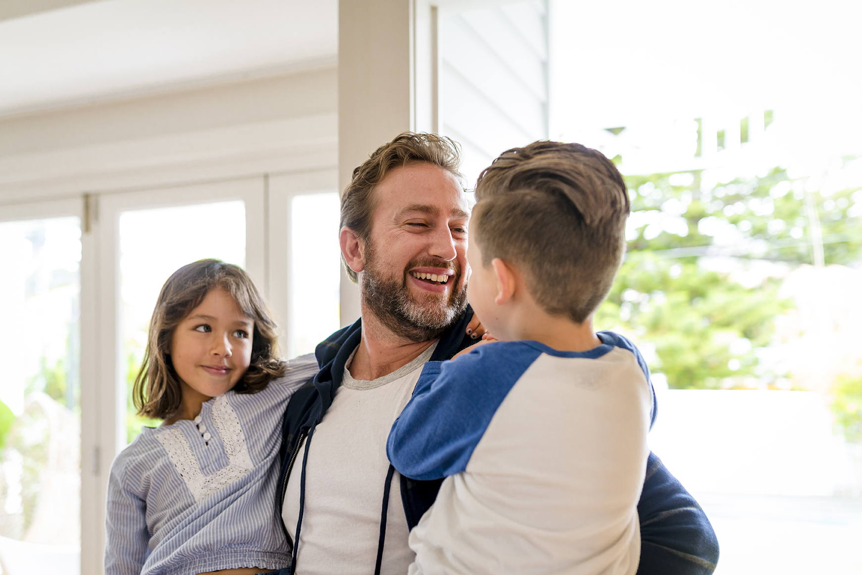 Father welcomes home by his children
